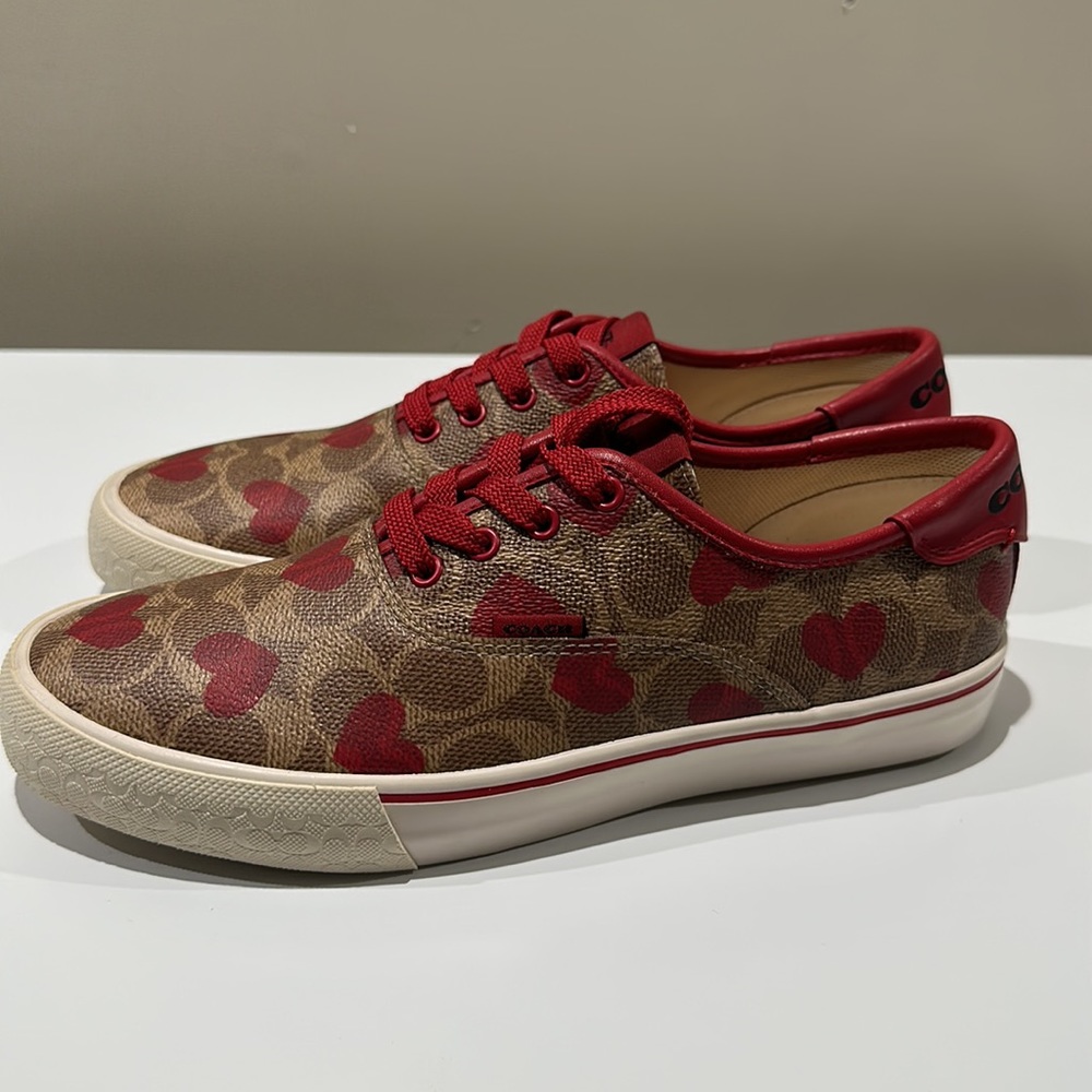 🌸NEW COACH Logo Heart ❤️ Print Leather Lace up Sneakers Sz 8 Without box Womens - Picture 12 of 15